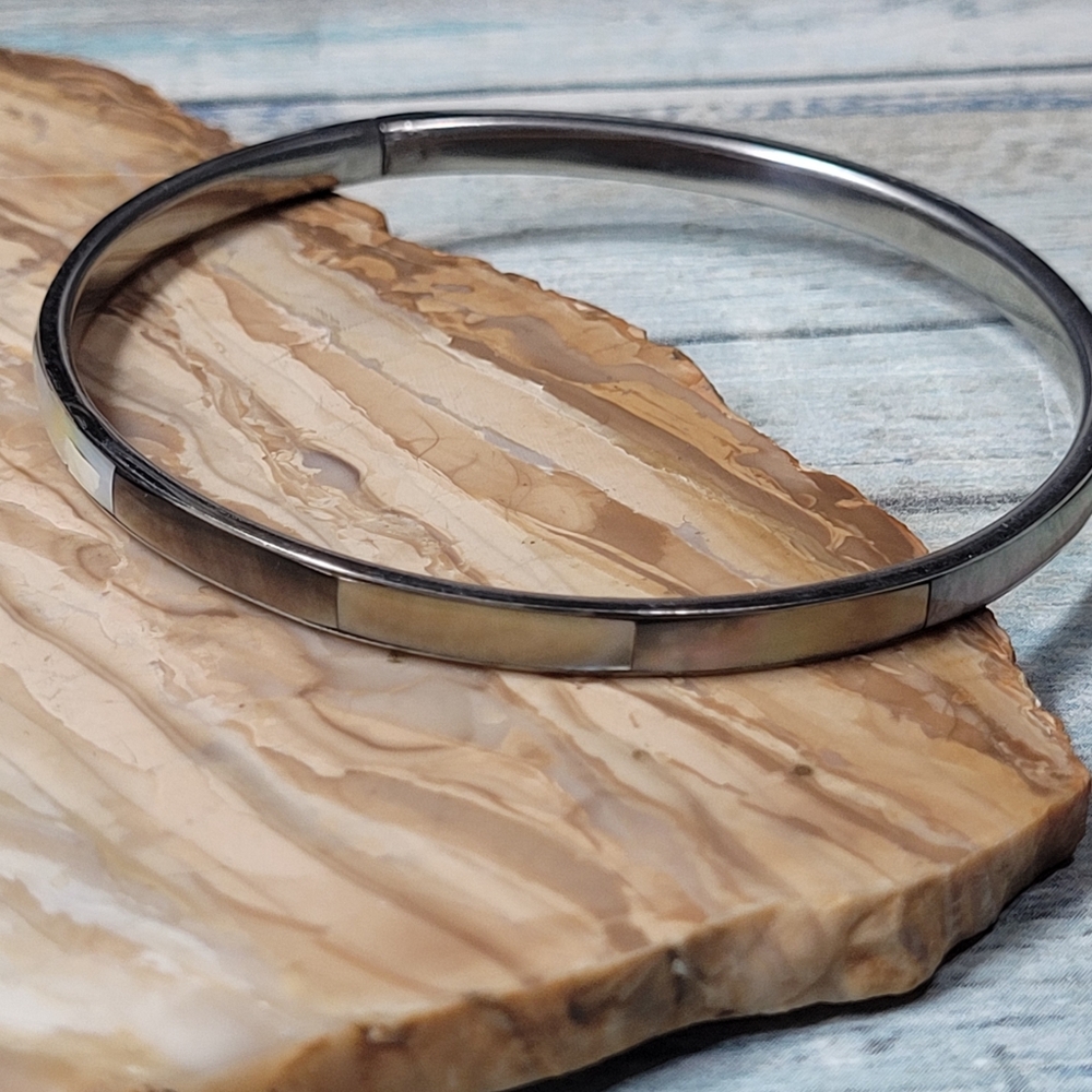 Silver Shell Bangle Bracelet